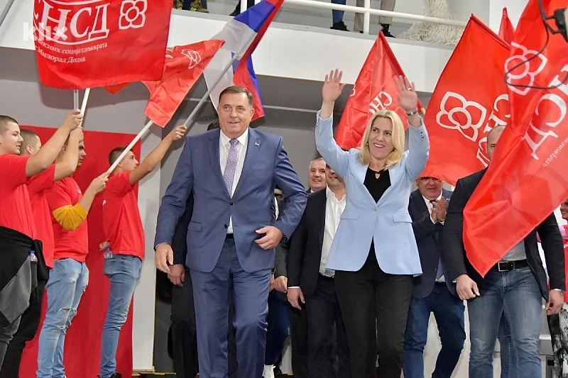 SNSD-u zasmetala Stanivukovićeva izjava o Dodiku, poručili mu da je politički nezreo